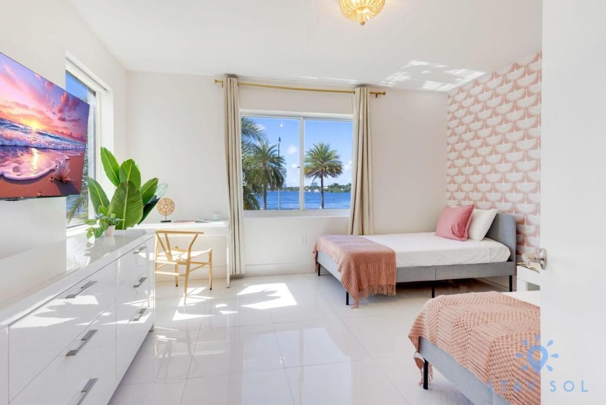 Free Parking, Bay View, Pool, Step To Beach Холивуд Екстериор снимка