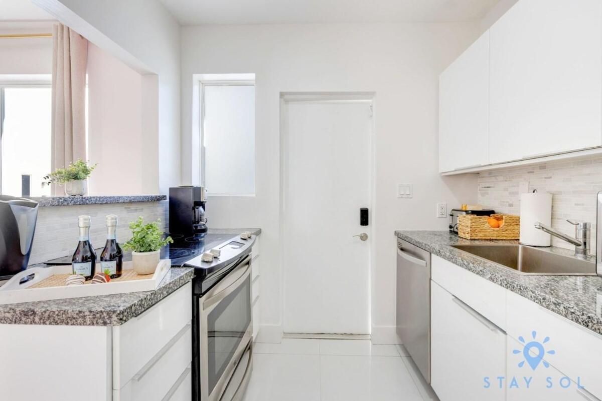Free Parking, Bay View, Pool, Step To Beach Холивуд Екстериор снимка